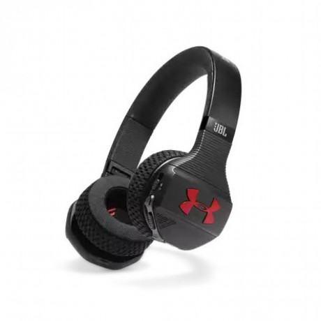 jbl-ua-sport-wireless-train-big-1